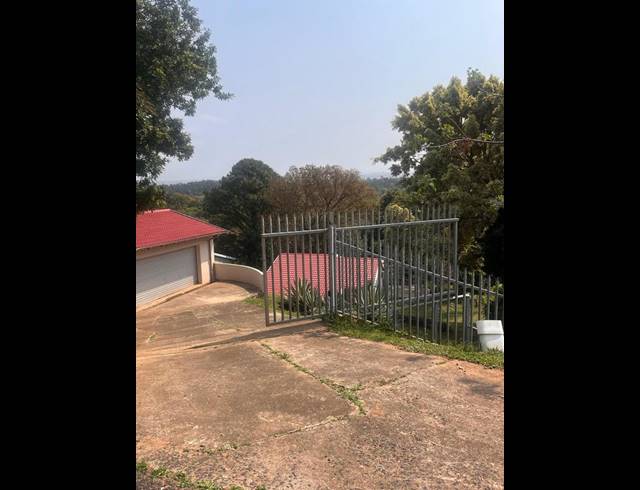 2 BEDROOM HOUSE FOR SALE IN UVONGO